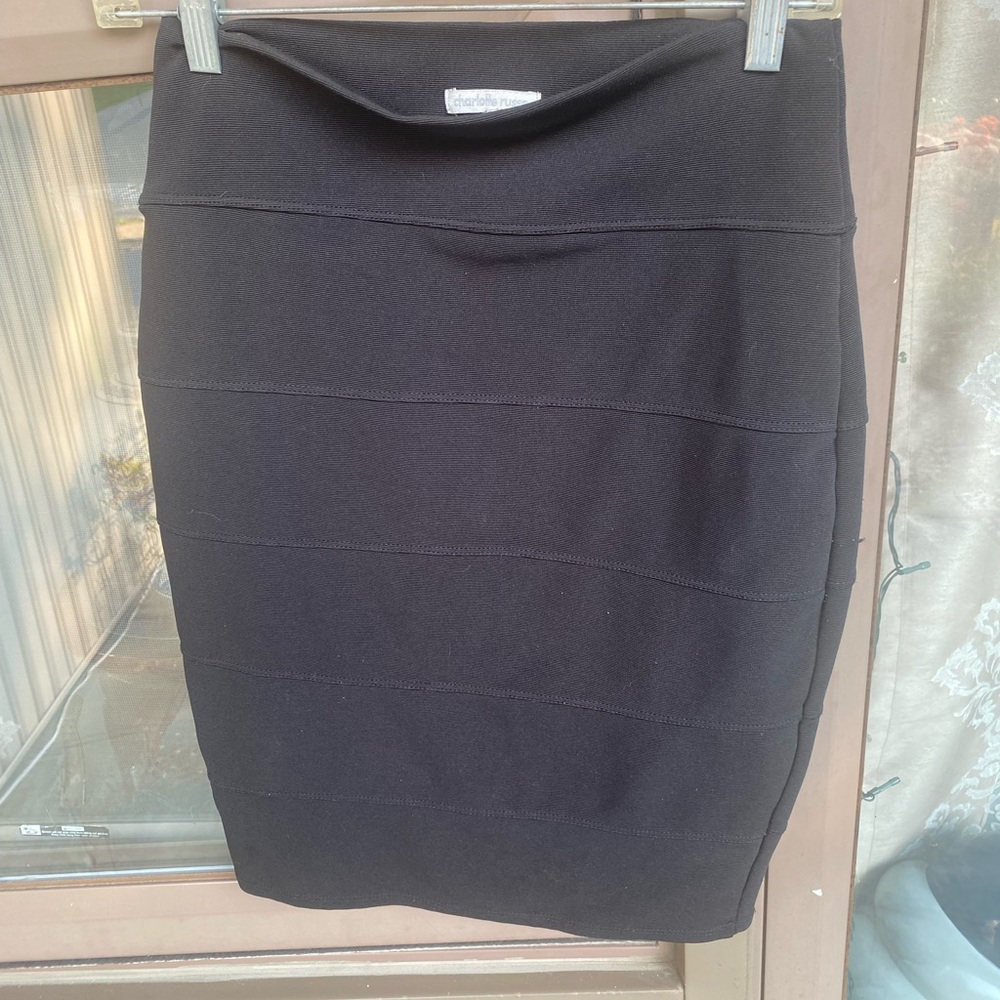 Charlotte Russe Black Knee-Length Pencil Skirt for Work sz med pre owned